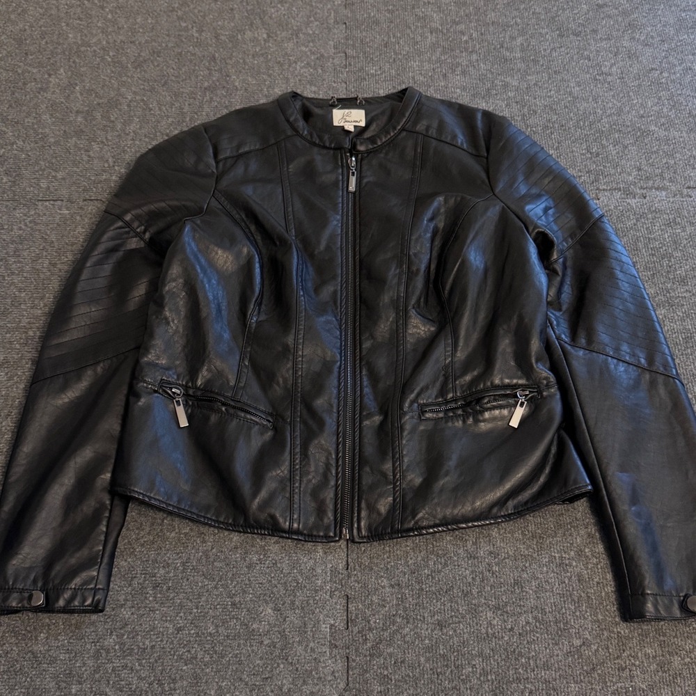 J2 by Joujou Black Faux Leather Moto Jacket Collarless Quilted Shoulder L y2k z3